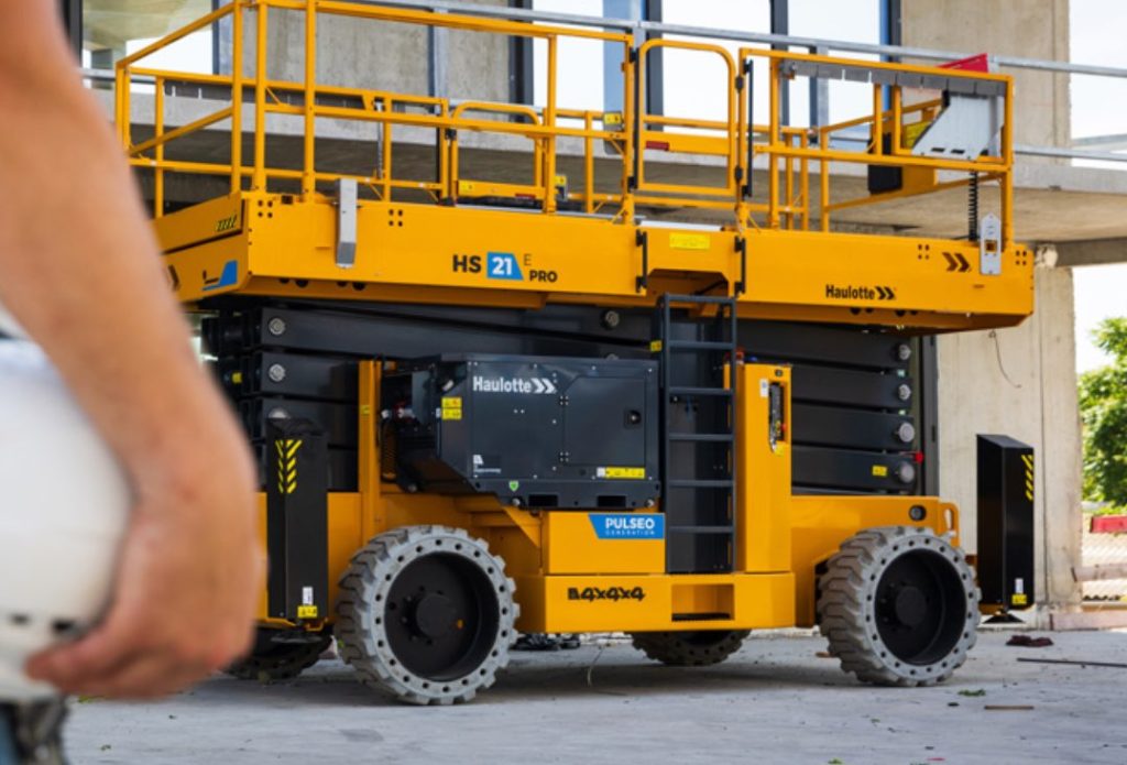 noticias maquinaria Haulotte lanza la nueva plataforma elevadora eléctrica HS21 E