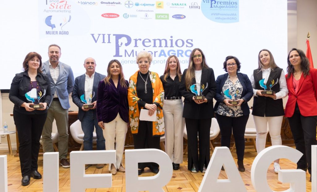 noticias maquinaria Los VIII Premios MujerAGRO baten récord