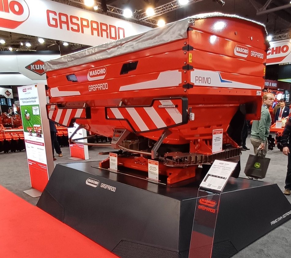noticias maquinaria MASCHIO GASPARDO en Agritechnica 2025 con la abonadora PRIMO