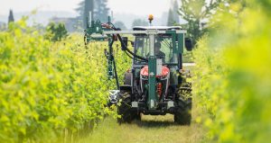 noticias maquinaria Massey Ferguson presenta el nuevo tractor MF 3 Especiality Dyna-VT