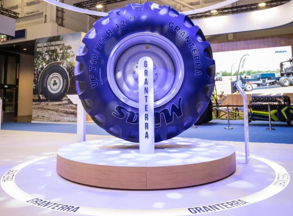 noticias maquinaria Mitas presenta la gama GRANTERRA VF PFO para tractores de alta potencia