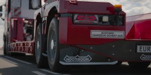 noticias maquinaria Nooteboom presenta el EURO-PX3 de 2 ejes