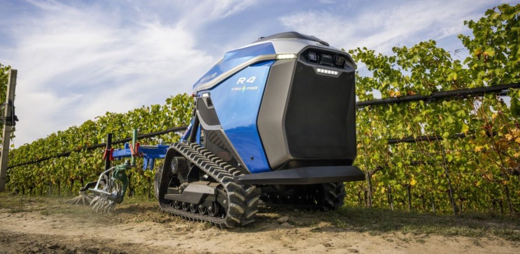 noticias maquinaria Nueva serie de robots autónomos New Holland R4