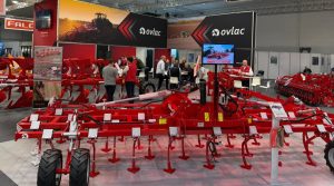 noticias maquinaria Ovlac ha presentado en Agritechnica su nuevo cultivador AtLander