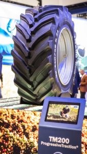 noticias maquinaria Trelleborg Tires presenta el nuevo TM200 ProgressiveTraction® en Agritechnica 2025