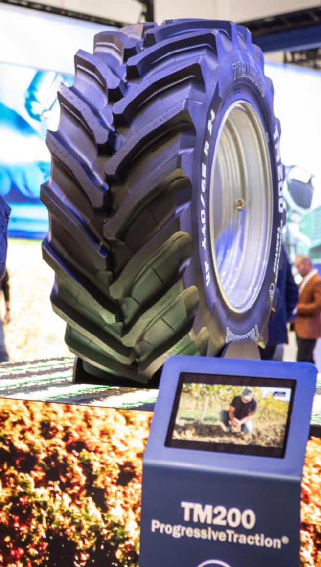 noticias maquinaria Trelleborg Tires presenta el nuevo TM200 ProgressiveTraction® en Agritechnica 2025