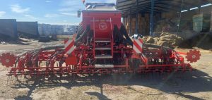 Entrega de nueva sembradora PRIMAVERA 600_48 Isotronic de Maschio Gaspardo