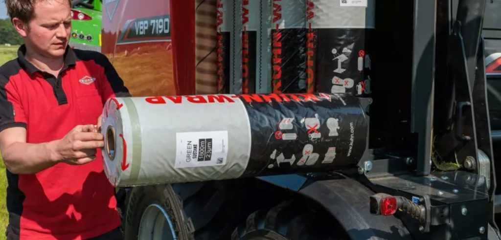 KUHN establece nuevo referente en sostenibilidad en embalaje de pacas Noticias Maquinaria