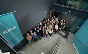 Kobelco recibe la visita de VERAS Sloopaannemers Noticias Maquinaria