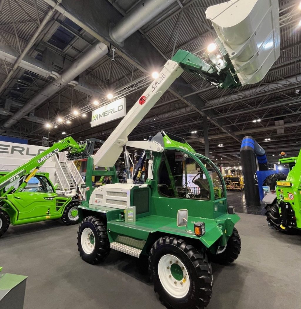 Merlo brilla en el LAMMA Show con su histórico SM30 noticias maquinaria