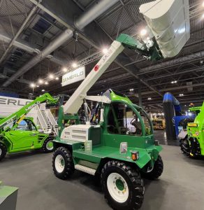 Merlo brilla en el LAMMA Show con su histórico SM30 noticias maquinaria