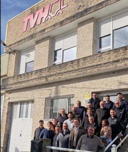 TVH Ibérica reúne a su equipo comercial en Santiago de Compostela noticias maquinaria