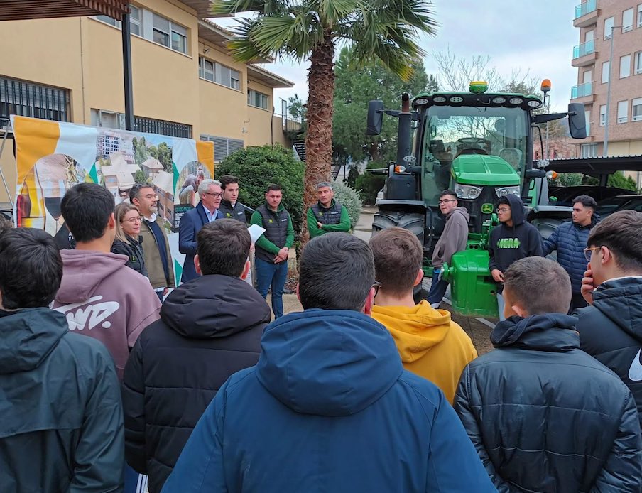 Avanterra Tech acerca la agricultura de precisión a futuros profesionales noticias maquinaria