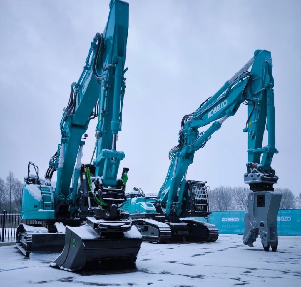 Grupo Almerisan presente en el evento anual de importadores de Kobelco noticias maquinaria