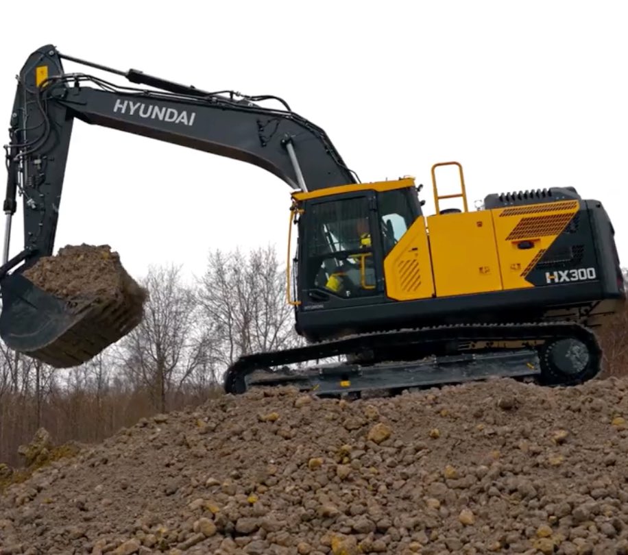 Hyundai CE Europe presenta la nueva excavadora HX300 Next Level noticIas maquinaria