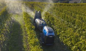 New Holland presenta el robot autónomo R4 en el GOFAR Field Day France