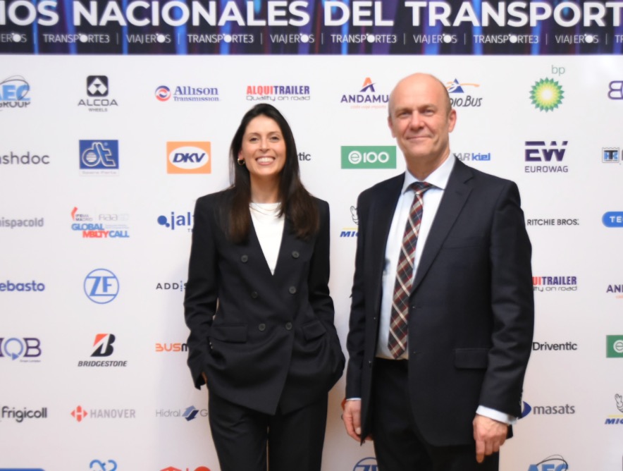 Sara Lázaro nueva responsable comercial España y Portugal de Allison Transmission noticias maquinaria