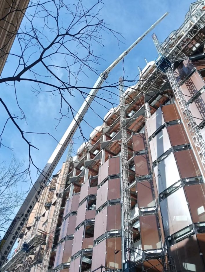 Spain Crane despliega en ciudad la K2300 de Klaas noticias maquinaria