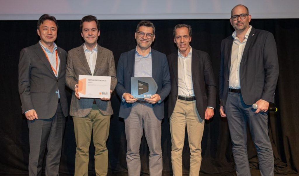 Develon centra su estrategia en el crecimiento noticias maquinaria