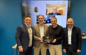 GAM recibe el “Premio Dealer of Excellence” de Hyster-Yale noticias maquinaria