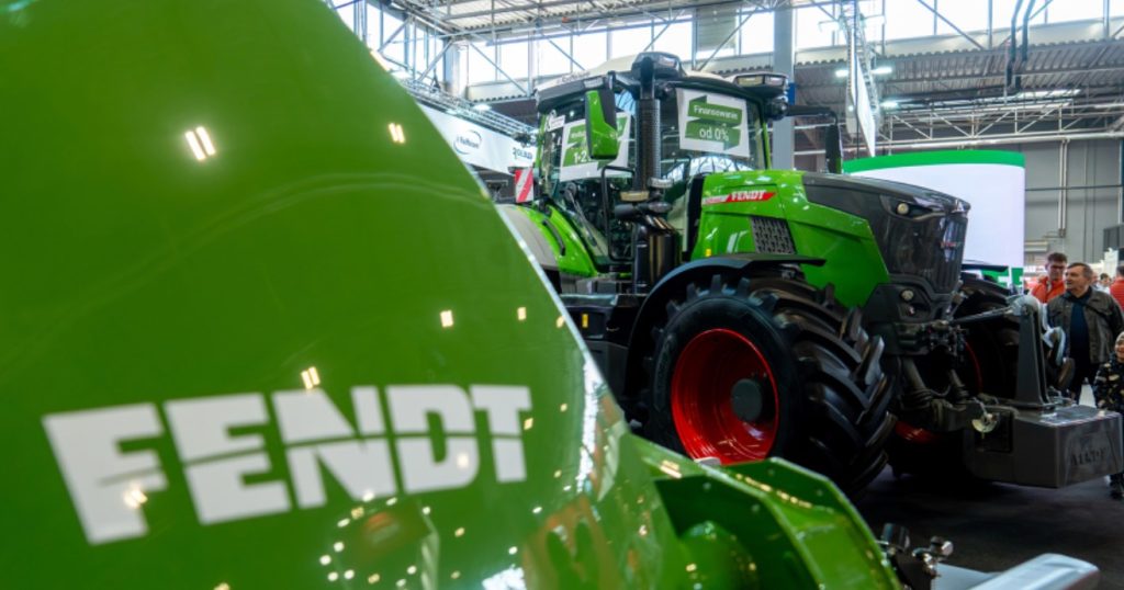La nueva generación Fendt 500 Vario premiada en Agrotech Kielce noticias maquinaria