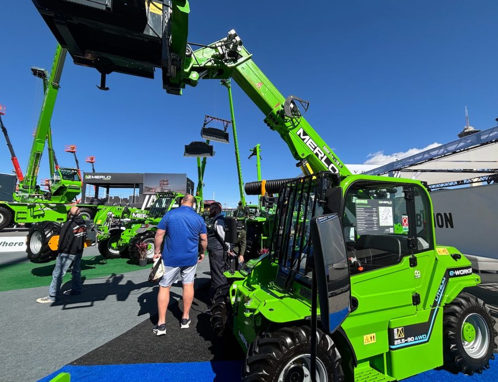 Merlo America presenta manipulador 25.5‑90 4WD CONEXPO 2026 noticias maquinaria