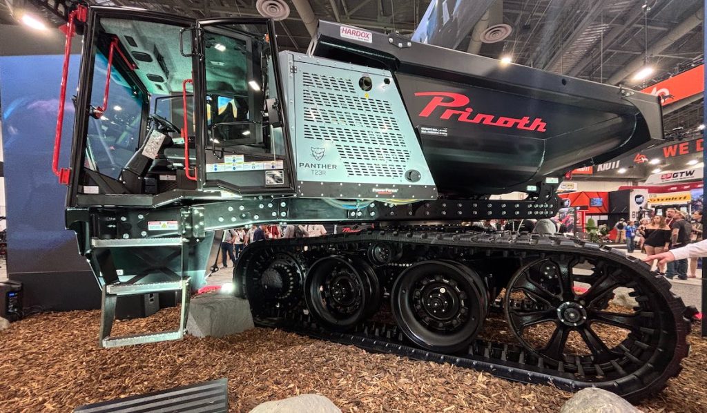 Prinoth presenta el nuevo Panther T23r con el innovador sistema PowerForce en Conexpo noticias maquinaria