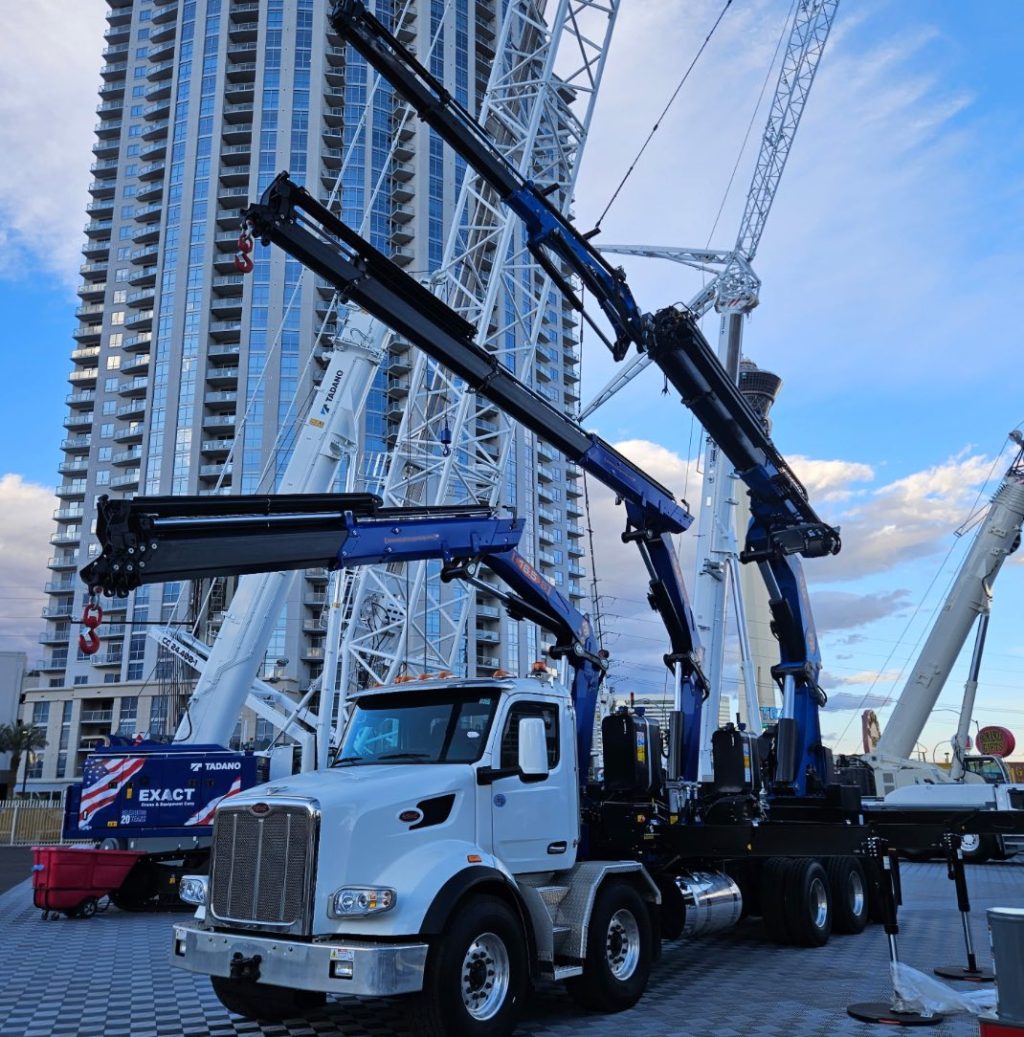 Tadano con las grúas articuladas PM nuevas en Conexpo noticias maquinaria