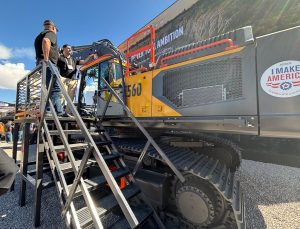 Volvo CE presenta la nueva excavadora de 56t en CONEXPO noticias maquinaria