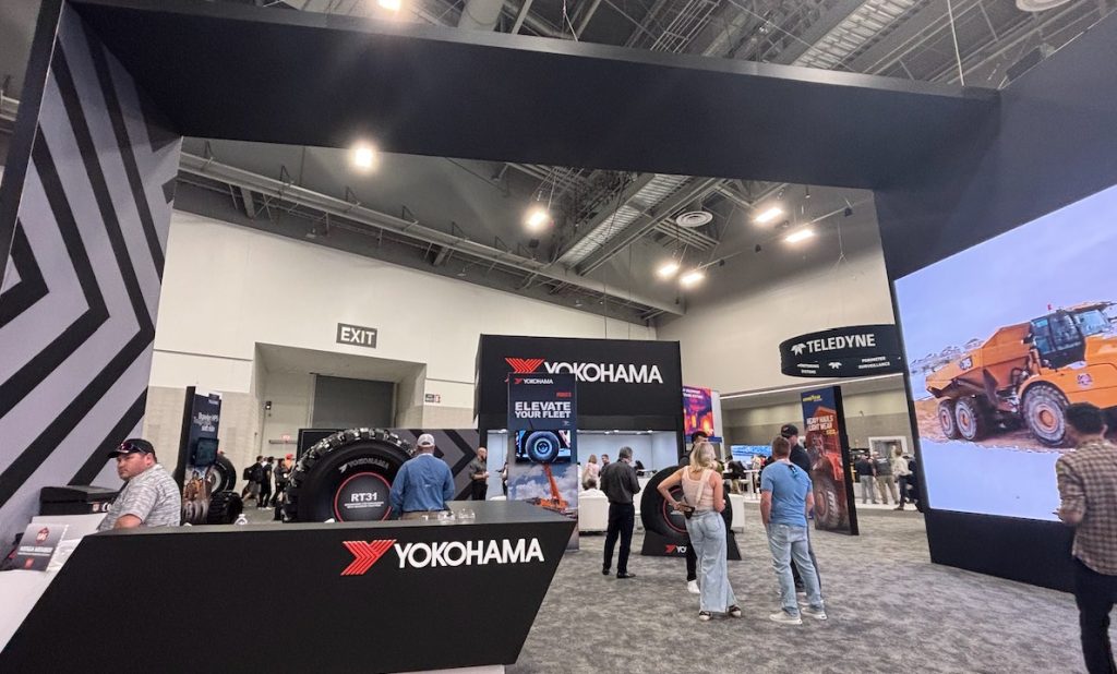 Yokohama exhibe la fortaleza de sus tres marcas OTR en CONEXPO noticIas maquinaria
