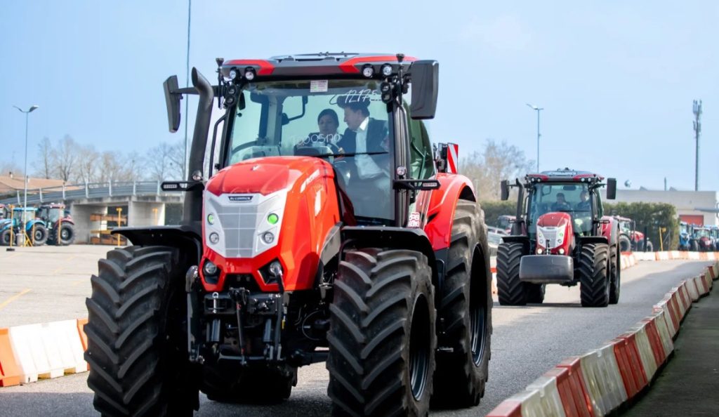 Argo Tractors refuerza su alianza con distribuidores latinoamericanos noticias maquinaria