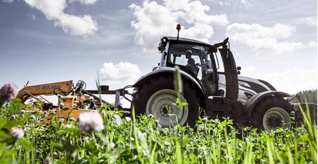 Cuatro décadas del TwinTrac de Valtra noticias maquinaria
