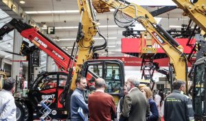 Gran afluencia y perfil técnico segunda jornada de SMOPYC 2026 noticIas maquinaria