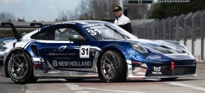 New Holland inicia una colaboración con el piloto Maciej Bernacik noticias maquinaria