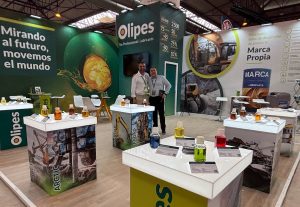 Nuevas gamas de lubricantes Olipes en SMOPYC 2026 noticias maquinaria