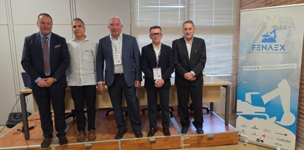AVE-BIE participa en la asamblea general de FENAEX noticias maquinaria