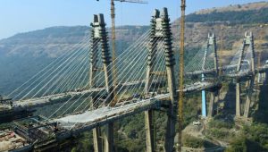 Grúas Potain MCT 385 utilizadas en el proyecto Missing Link noticias maquinaria