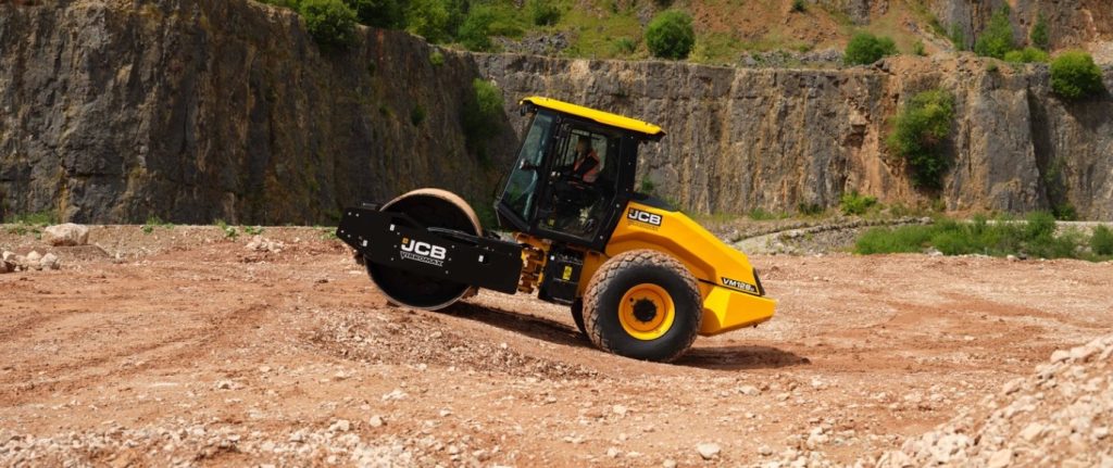JCB amplía su gama de compactadores de suelo VM noticias maquinaria