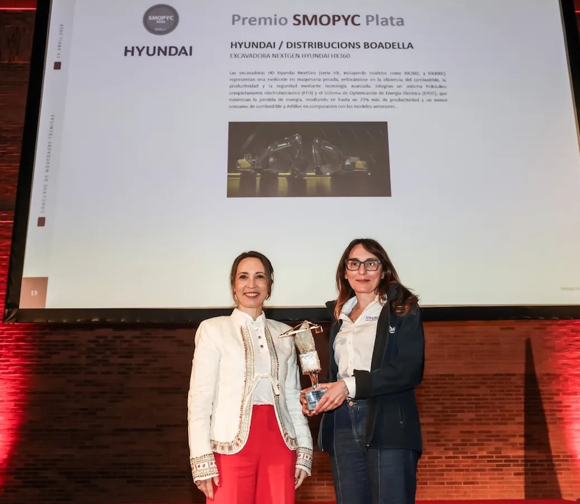 La Hyundai HX360 recibe el premio SMOPYC Silver noticias maquinaria-2