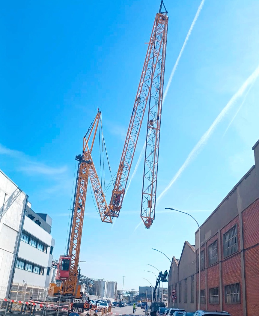 La grúa Liebherr MK 88 se consolida en el mercado ibérico noticias maquinaria
