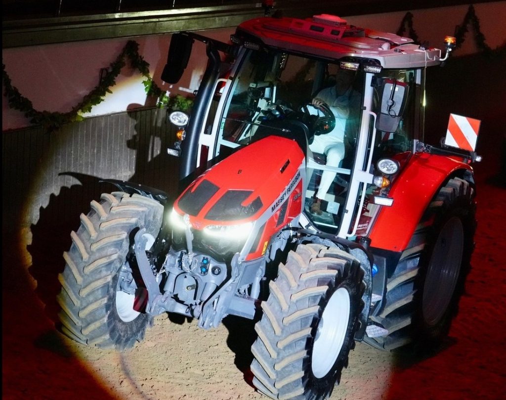 Massey Ferguson celebra en Jerez de la Frontera su jornada PASSION DAY noticias maquinaria