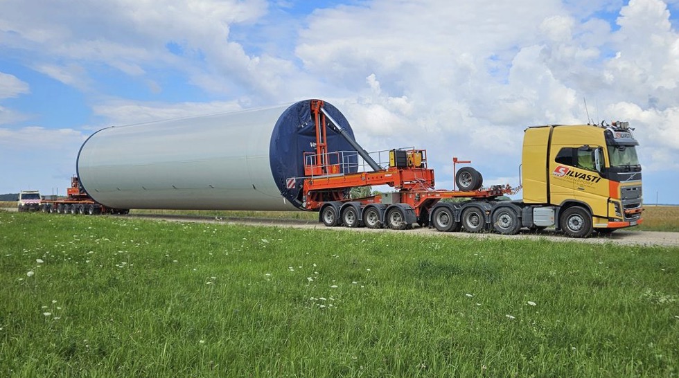 Silvasti destaca estabilidad Nooteboom Mega Windmill Trailer XXL noticias maquinaria