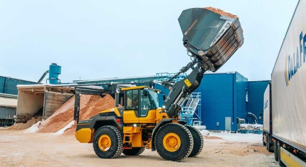 cargadora Volvo L120 Electric rendimiento operaciones exigentes noticias maquinaria