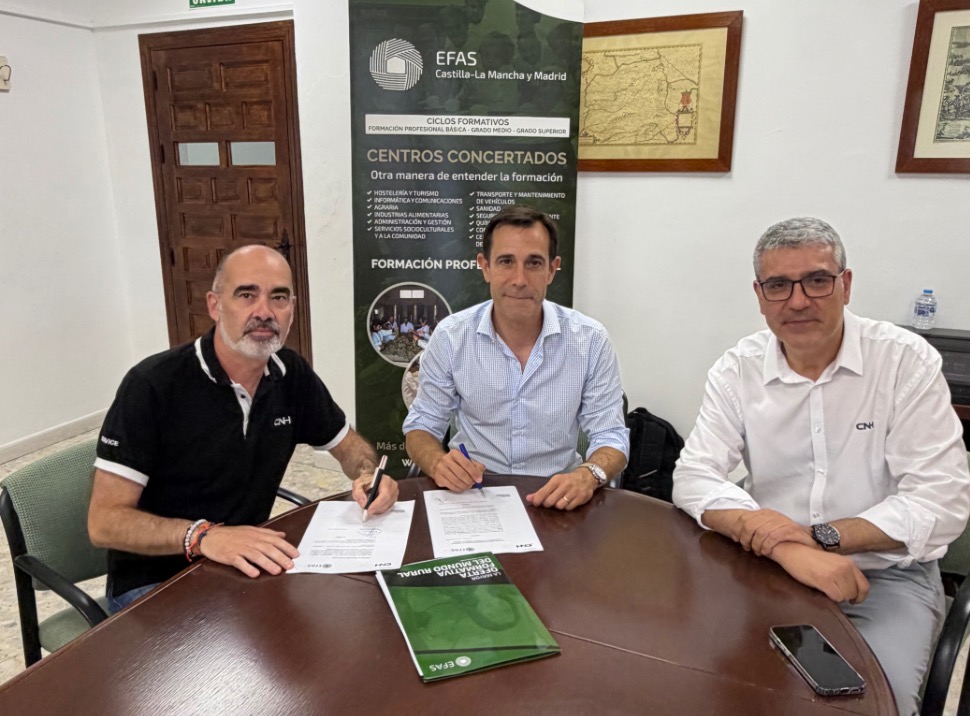 Case IH New Holland y EFAS impulsan la formación agraria noticias maquinaria