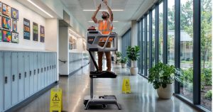 JLG presenta el nuevo LiftPod Quick Fold Lift en APEX 2026 noticias maquinaria