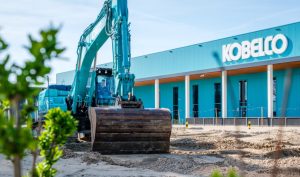 KOBELCO reorganiza su área de posventa noticias maquinaria