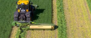 KRONE EasyCut R 360 ahora con sinfín transporte transversal noticias maquinaria