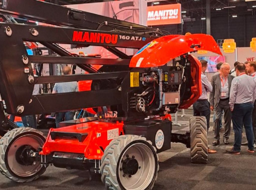 Manitou acelera su electrificación en APEX 2026 noticias maquinaria