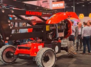 Manitou acelera su electrificación en APEX 2026 noticias maquinaria