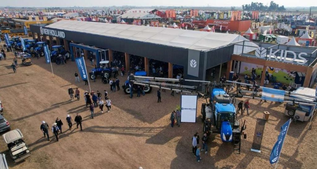 New Holland refuerza su presencia en Agroactiva noticias maquinaria